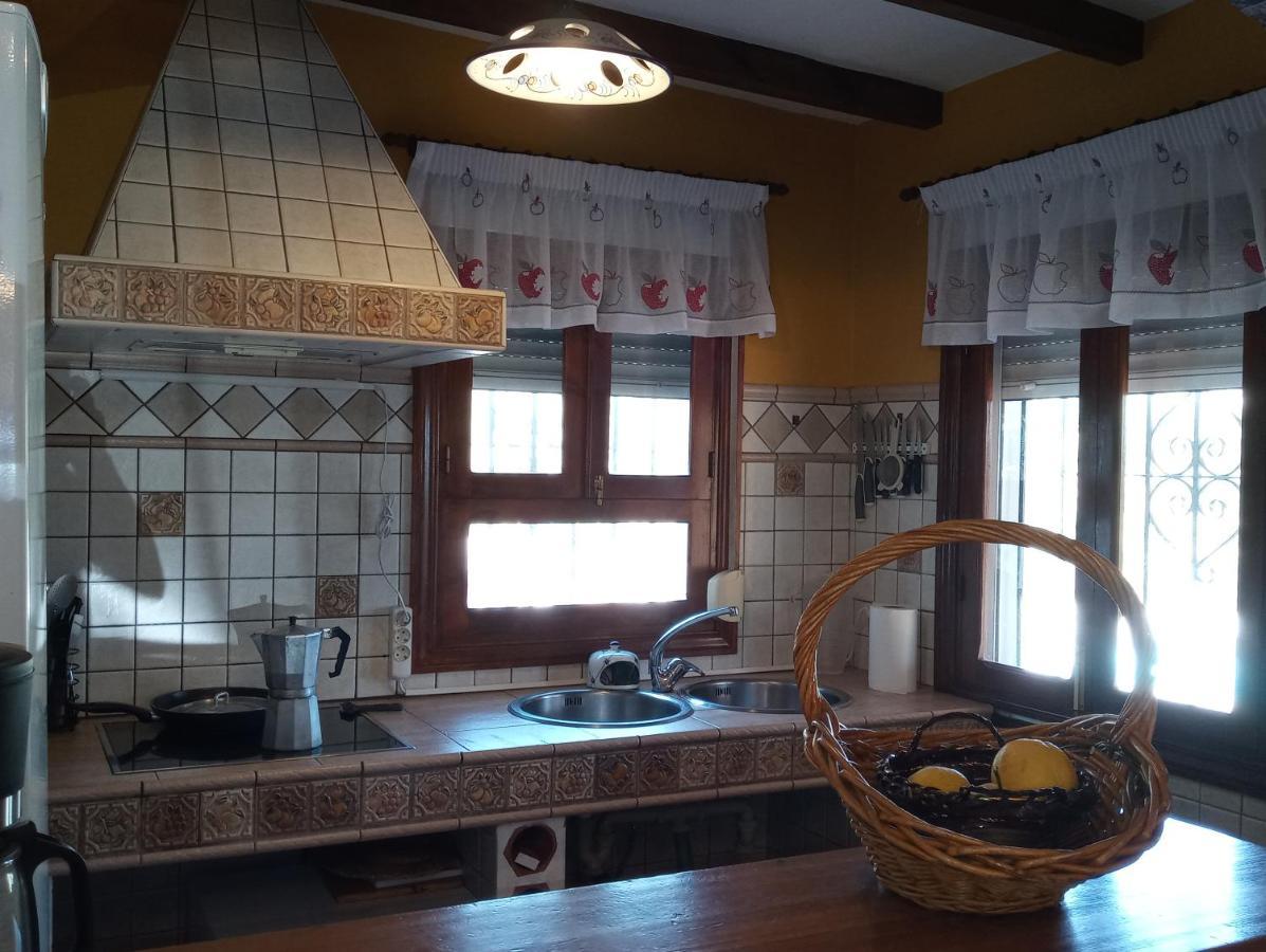 Casa Torre Del Manzano Villa Торокс Екстериор снимка